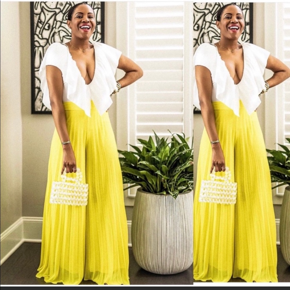 NWT ! Zara Pleated Wide Leg Pants